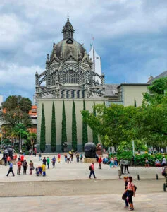 Journey to Medellín, The City of Eternal Spring 2 Med2